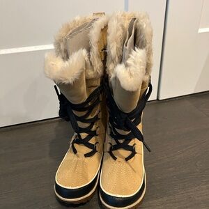 Women's Sorel Tivoli High II - Tan Fur-Lined Winter Boots